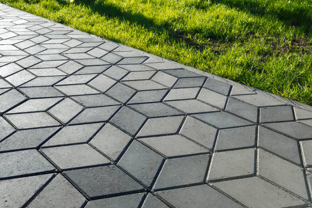 Best Driveway Borders and Edging Pavers in South Holland, IL